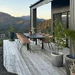 Overlooking Ryfylke Fjord Ferienhaus