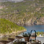 Tatil Evi Overlooking Ryfylke Fjord *